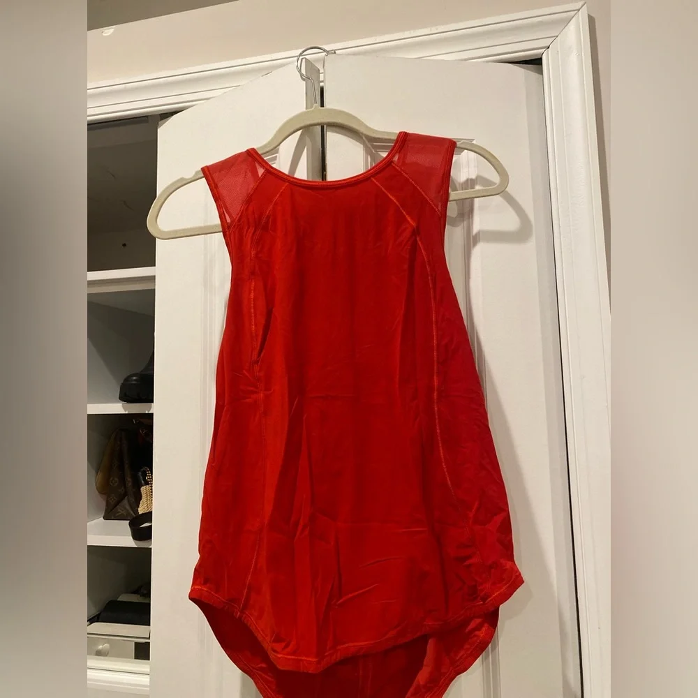 Lululemon 3 pack tops | red, black and maroon | size6 - Picture 9 of 12